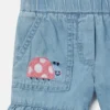 Short en jean brodé de coccinelles Short en jean brodé de coccinelles
