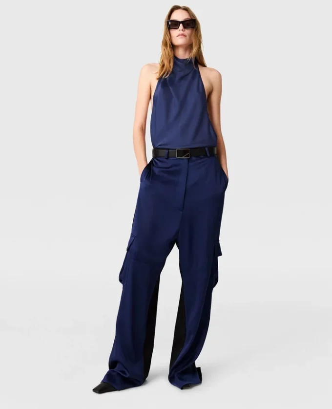 Top en satin à dos nu Top en satin à dos nu
