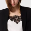 Top sans manches en satin et dentelle Top sans manches en satin et dentelle