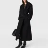 Trench-coat ceinturé avec boucle ton sur ton Trench-coat ceinturé avec boucle ton sur ton