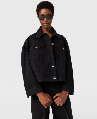 Veste en denim à empiècements en dentelle