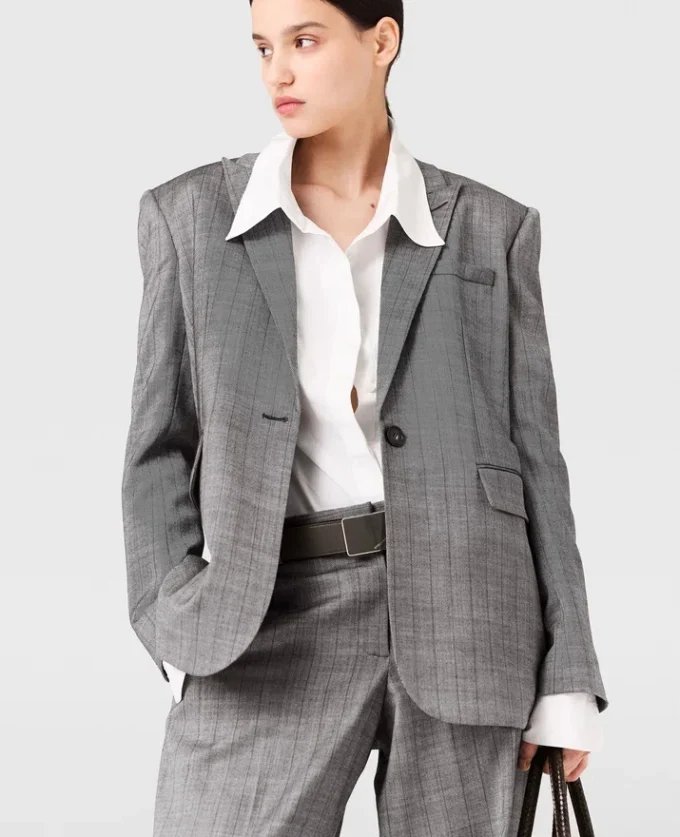 Veste à rayures fines et simple boutonnage Veste à rayures fines et simple boutonnage