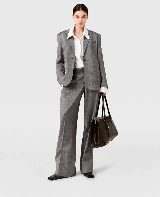 Veste à rayures fines et simple boutonnage Veste à rayures fines et simple boutonnage