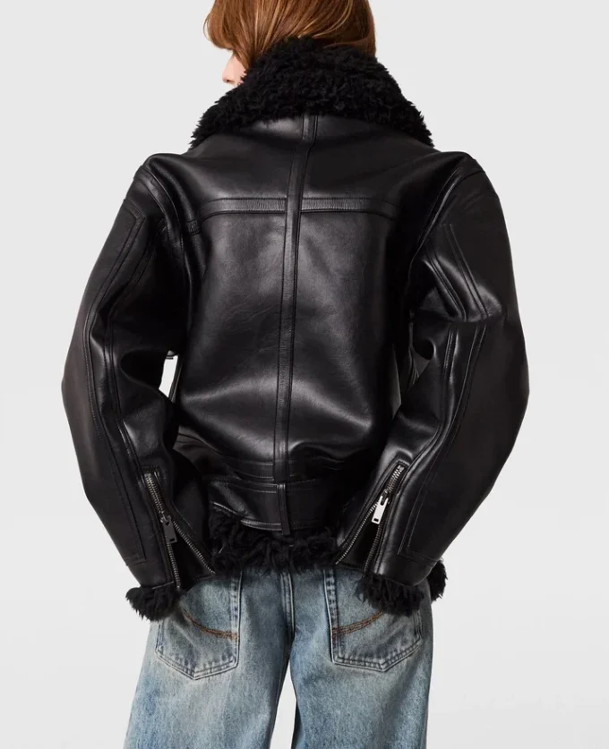 Veste vegan en peau lainée avec ceinture Veste vegan en peau lainée avec ceinture